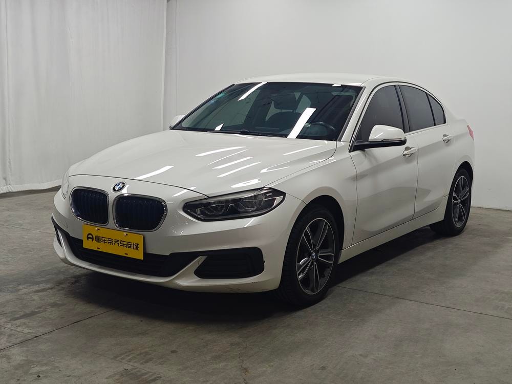BMW 1-Series 2020 — фото автомобиля