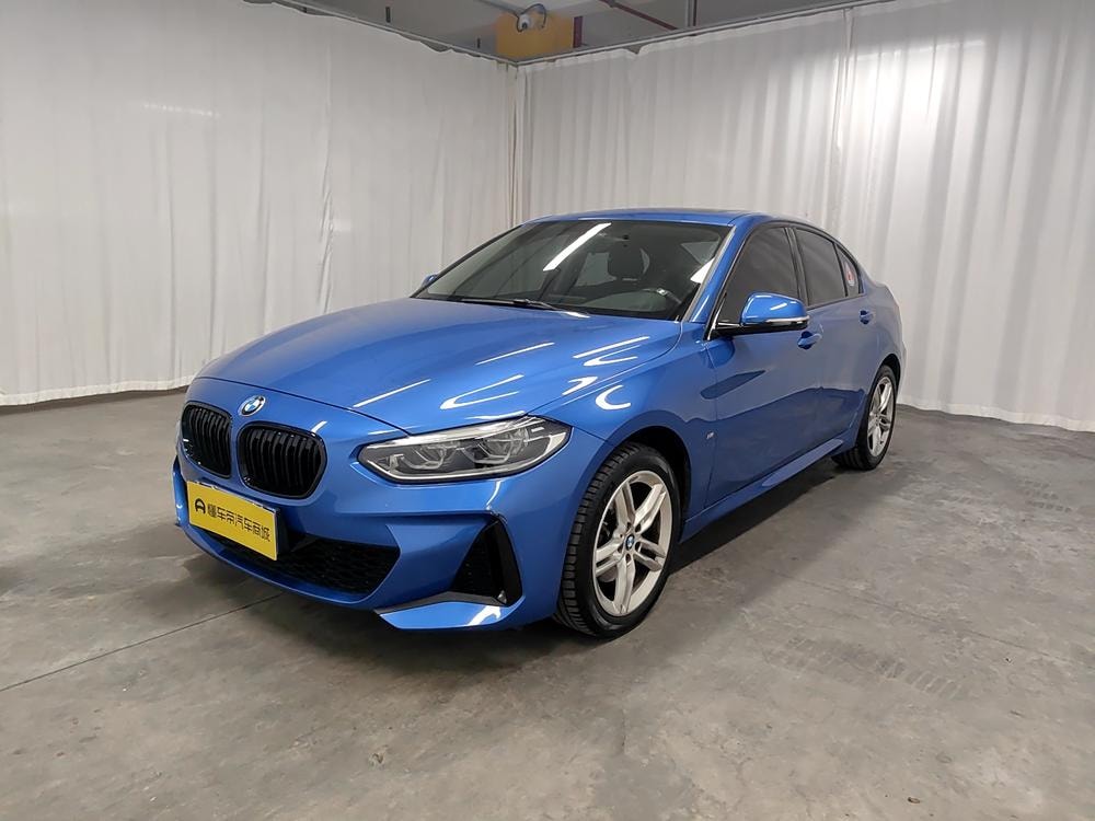 BMW 1-Series 2020 — фото автомобиля 1