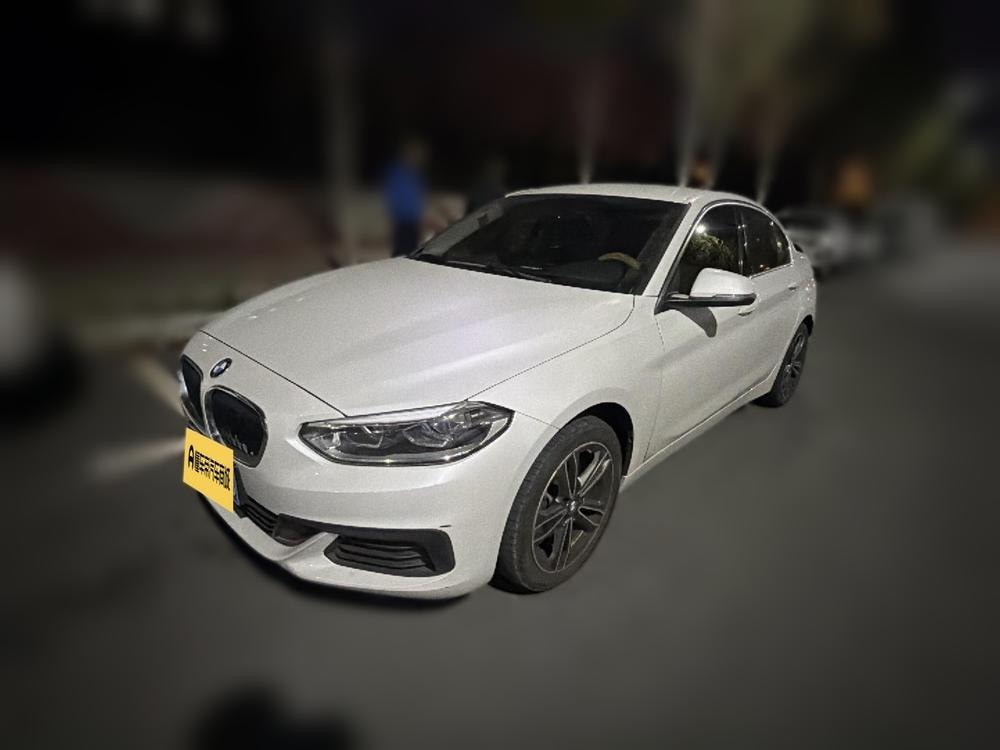 BMW 1-Series 2020 — фото автомобиля