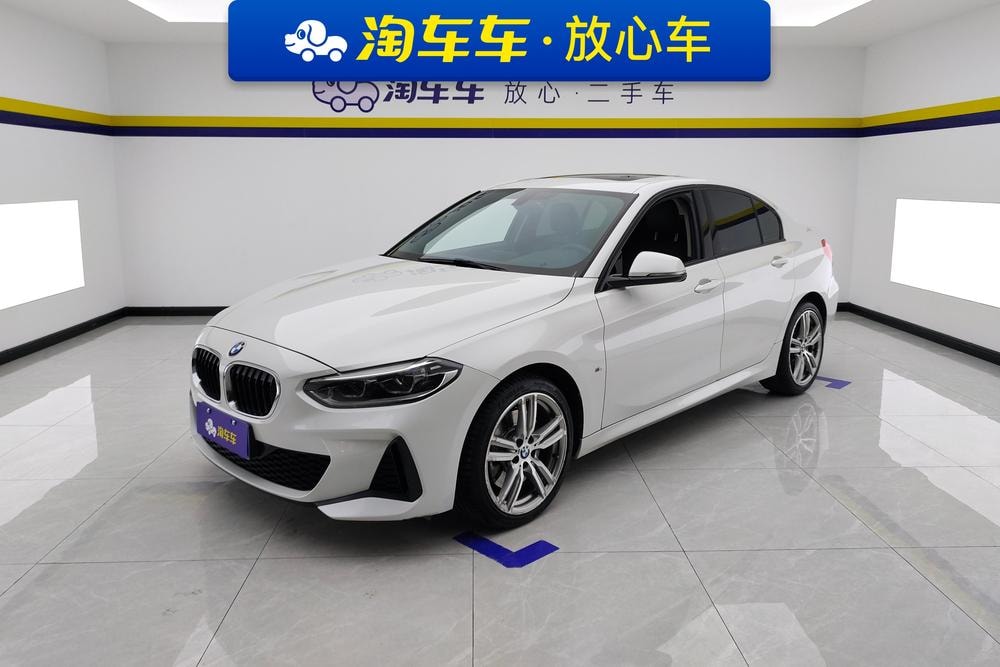 BMW 1-Series 2019 — фото автомобиля