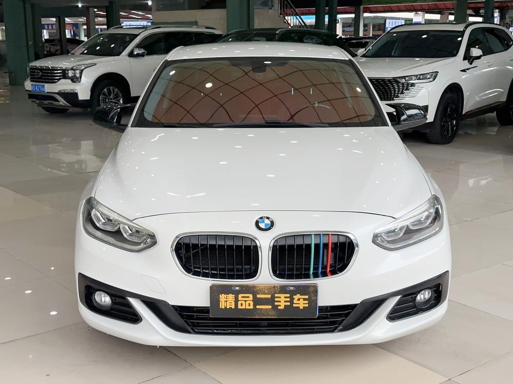 BMW 1-Series 2019 — фото автомобиля