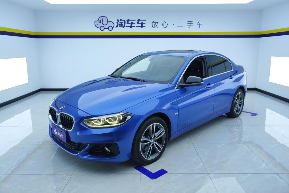 BMW 1-Series 2018 — фото автомобиля 1
