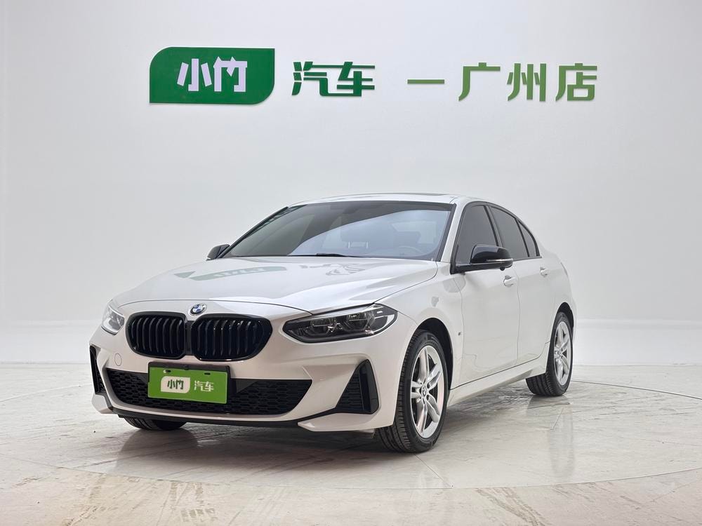BMW 1-Series 2021 — фото автомобиля 1