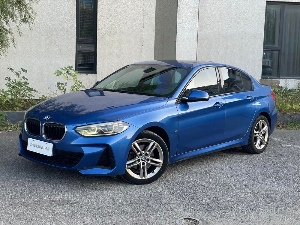 BMW 1-Series 2019 — фото автомобиля