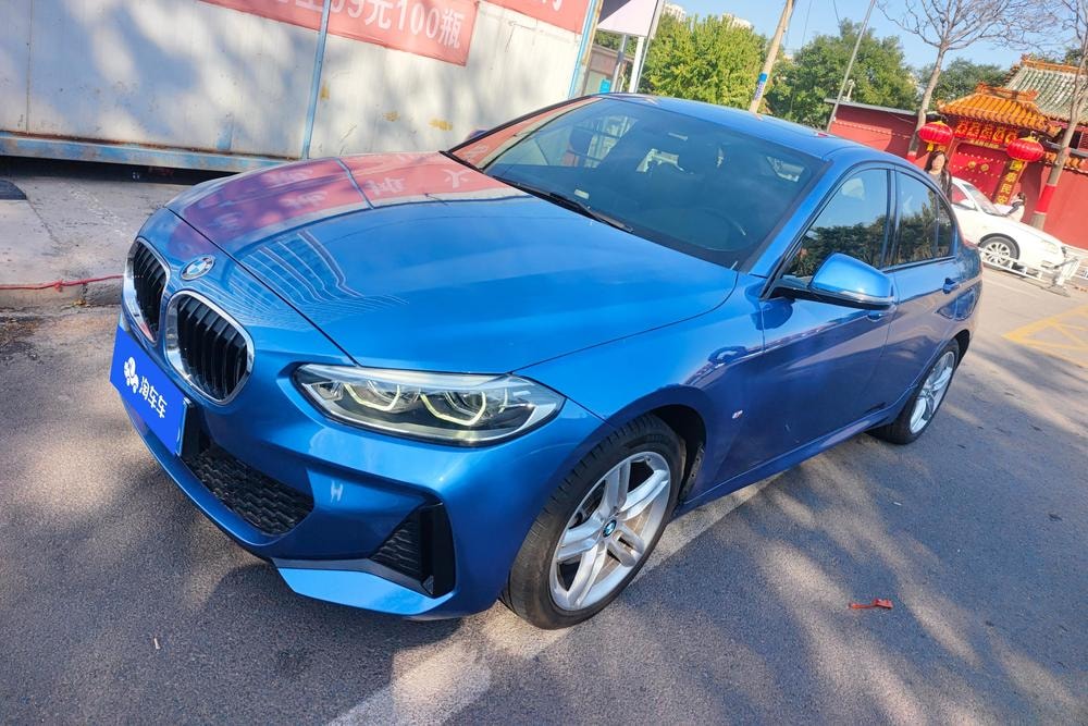 BMW 1-Series 2020 — фото автомобиля