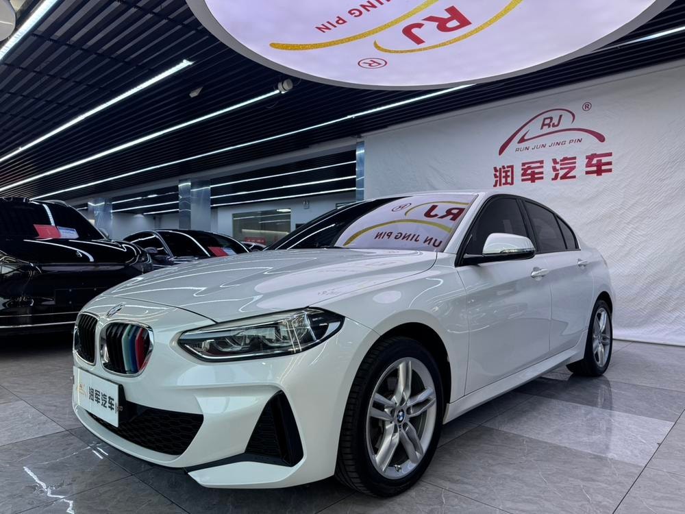 BMW 1-Series 2020 — фото автомобиля