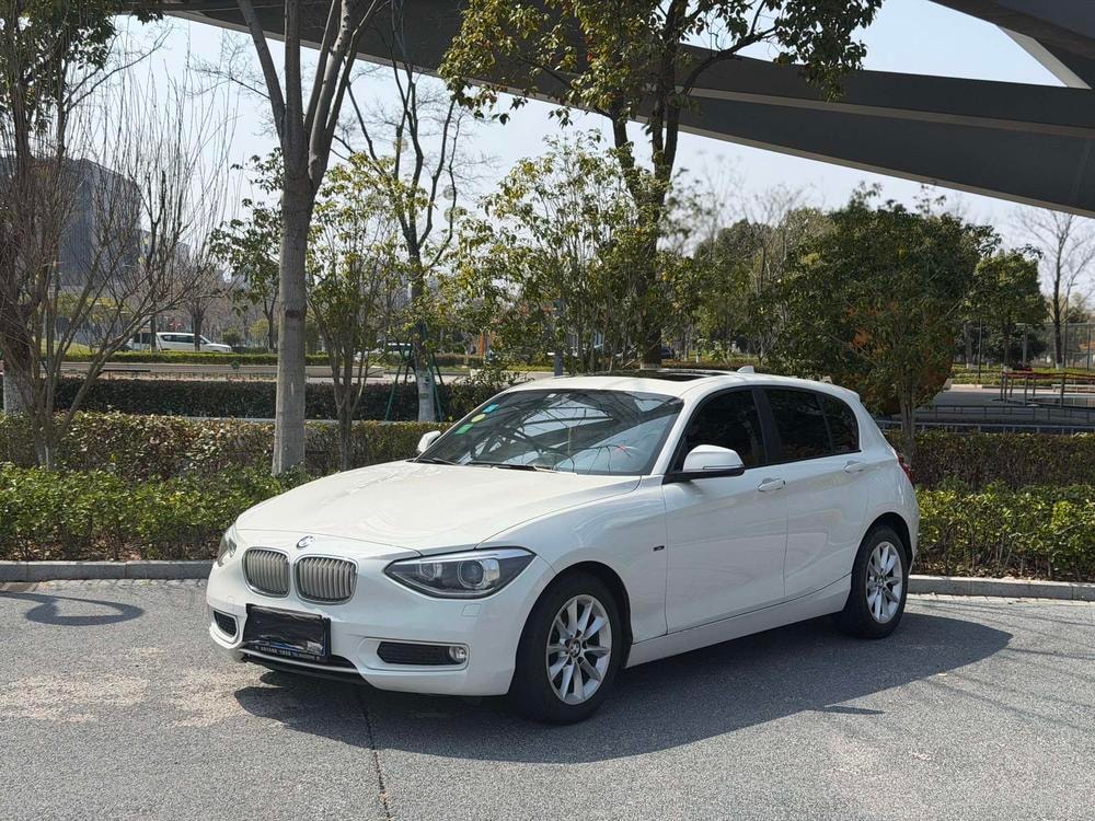 BMW 1-Series (Import) 2013 — фото автомобиля