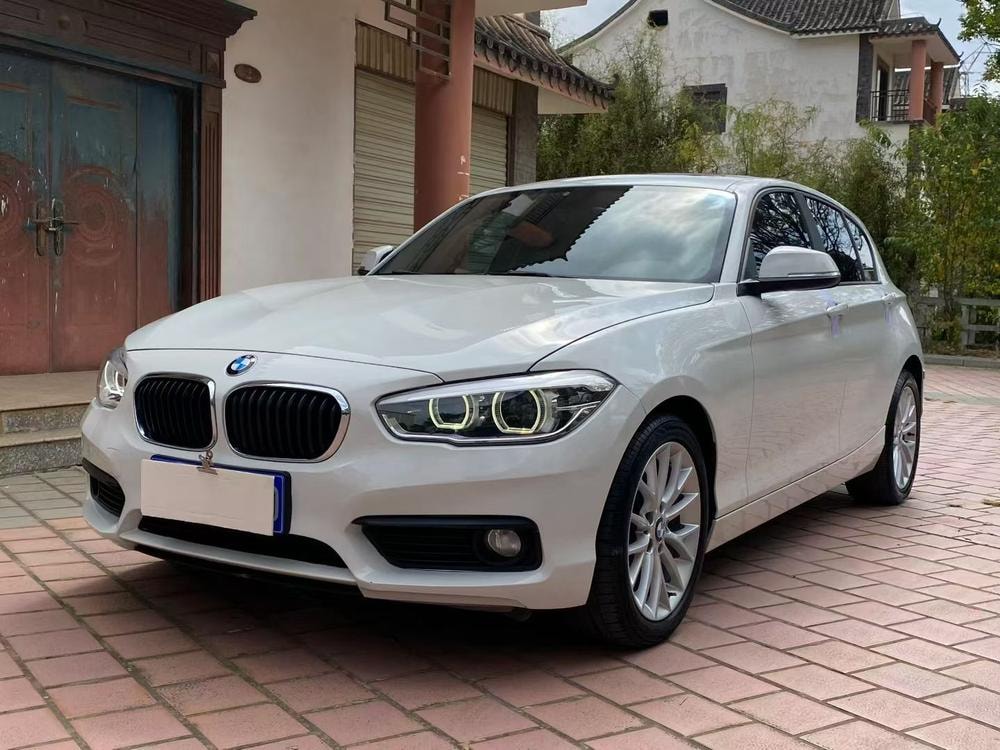 BMW 1-Series (Import) 2015 — фото автомобиля