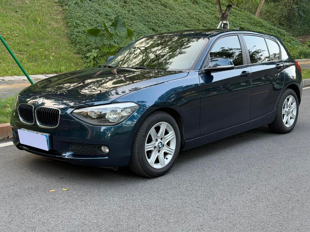 BMW 1-Series (Import) 2013 — фото автомобиля 1
