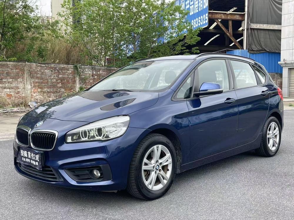 BMW 2-Series Active Tourer 2018 — фото автомобиля