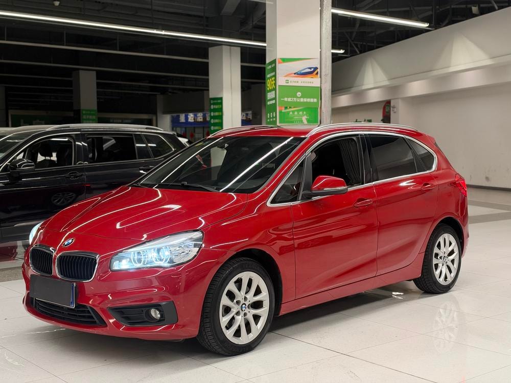 BMW 2-Series Active Tourer 2016 — фото автомобиля 1