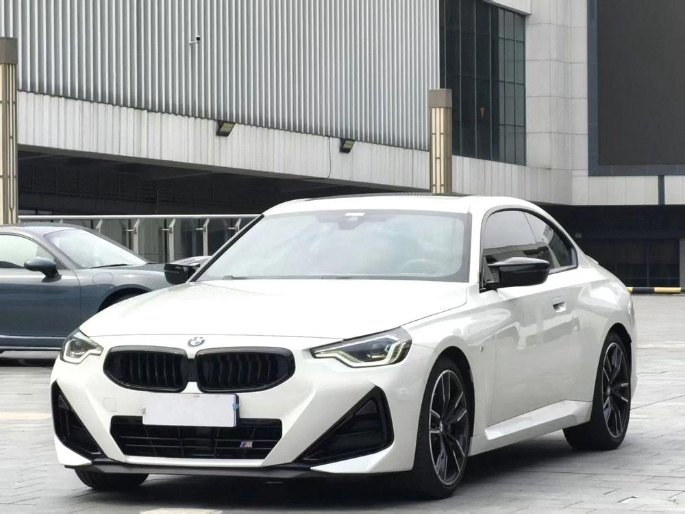 BMW 2-Series (Import) 2025 — фото автомобиля