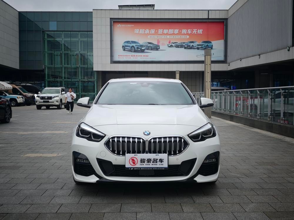 BMW 2-Series (Import) 2023 — фото автомобиля 1