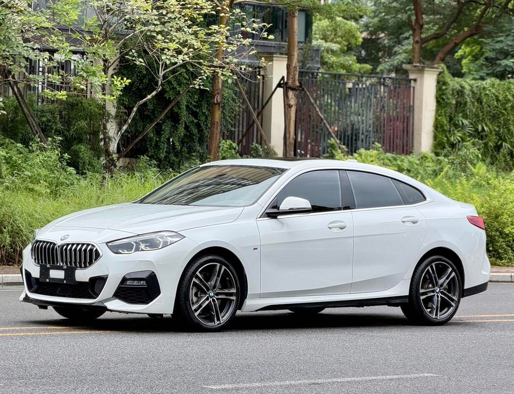 BMW 2-Series (Import) 2023 — фото автомобиля 1