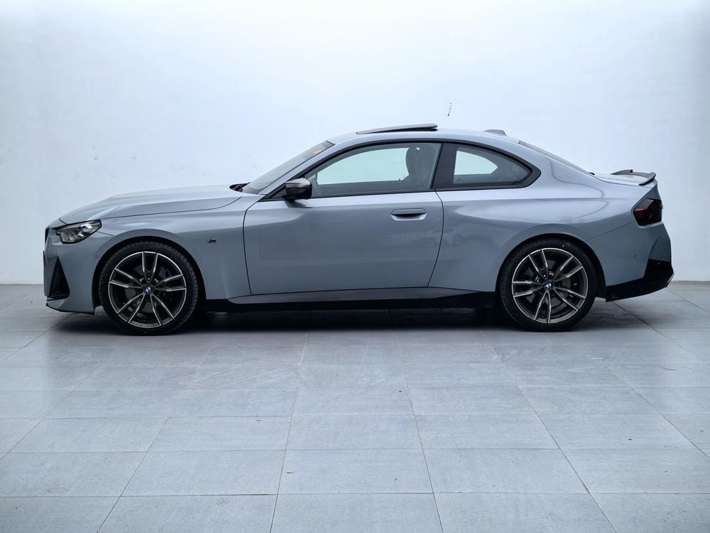 BMW 2-Series (Import) 2023 — фото автомобиля