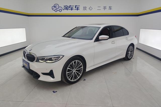 BMW 3-Series 2022 — фото автомобиля 1