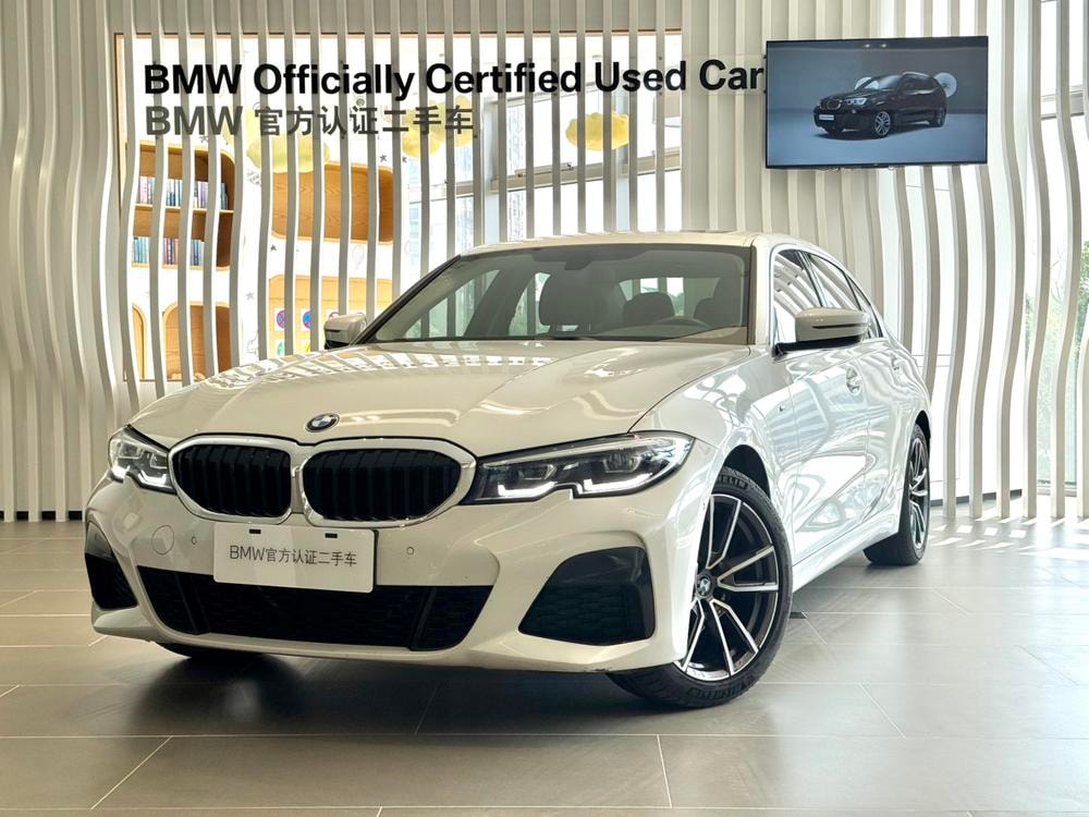 BMW 3-Series 2021 — фото автомобиля