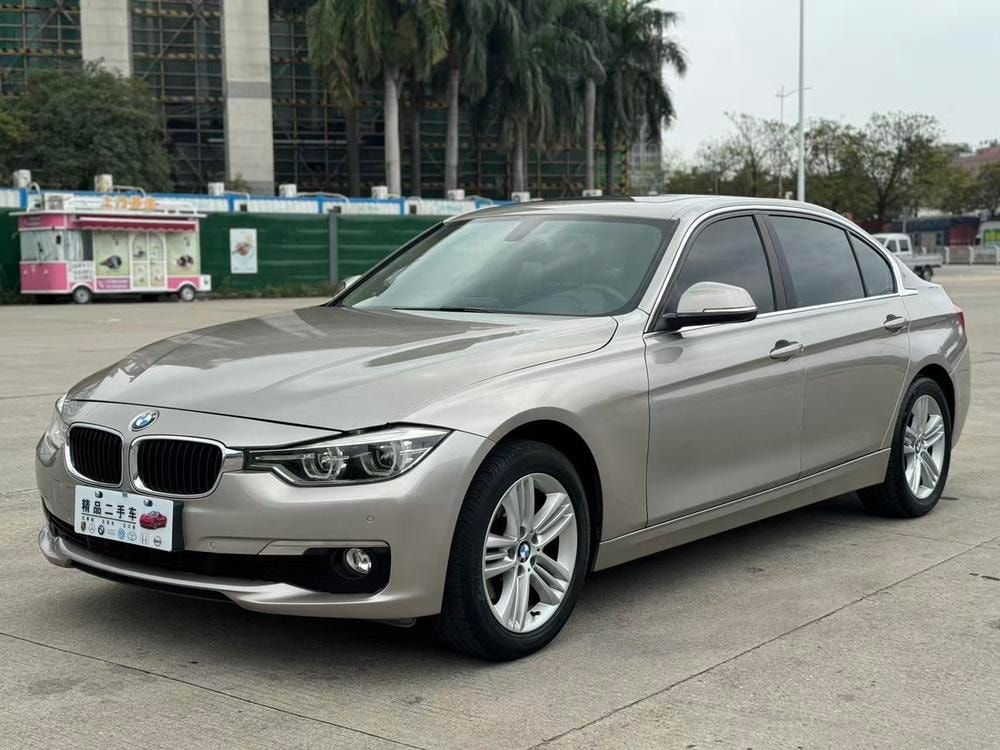 BMW 3-Series 2017 — фото автомобиля