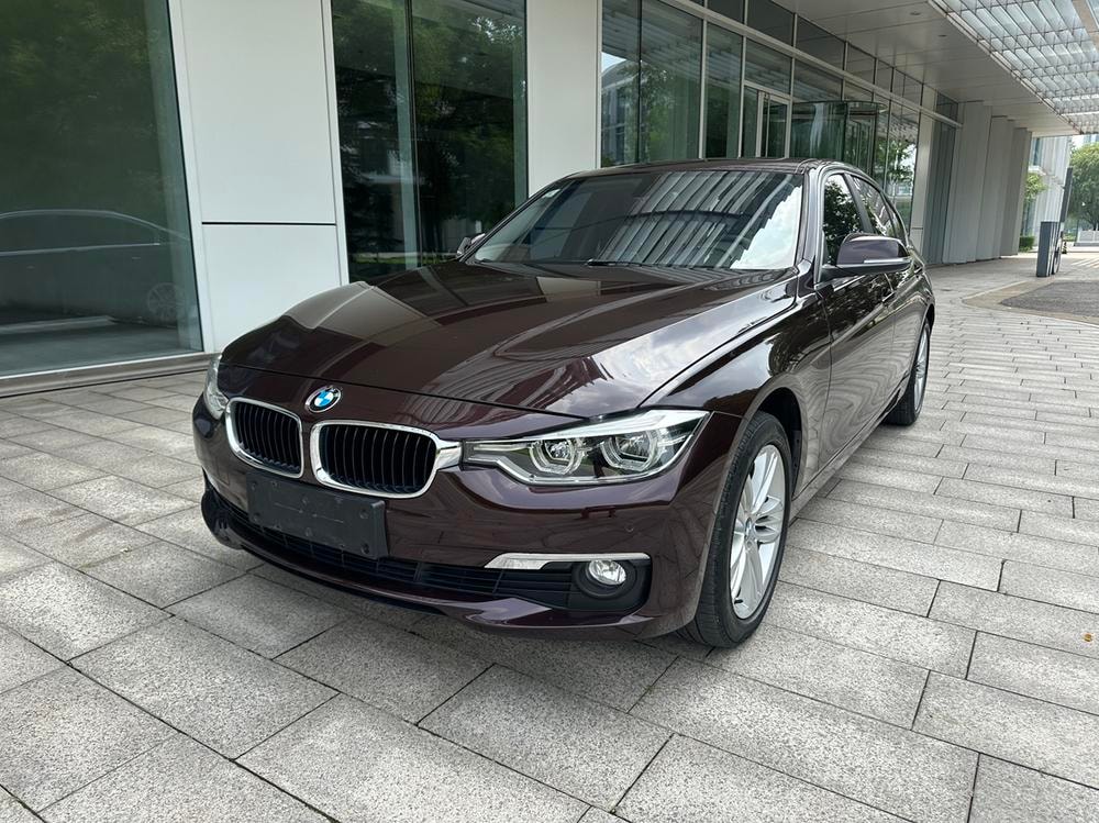 BMW 3-Series 2017 — фото автомобиля