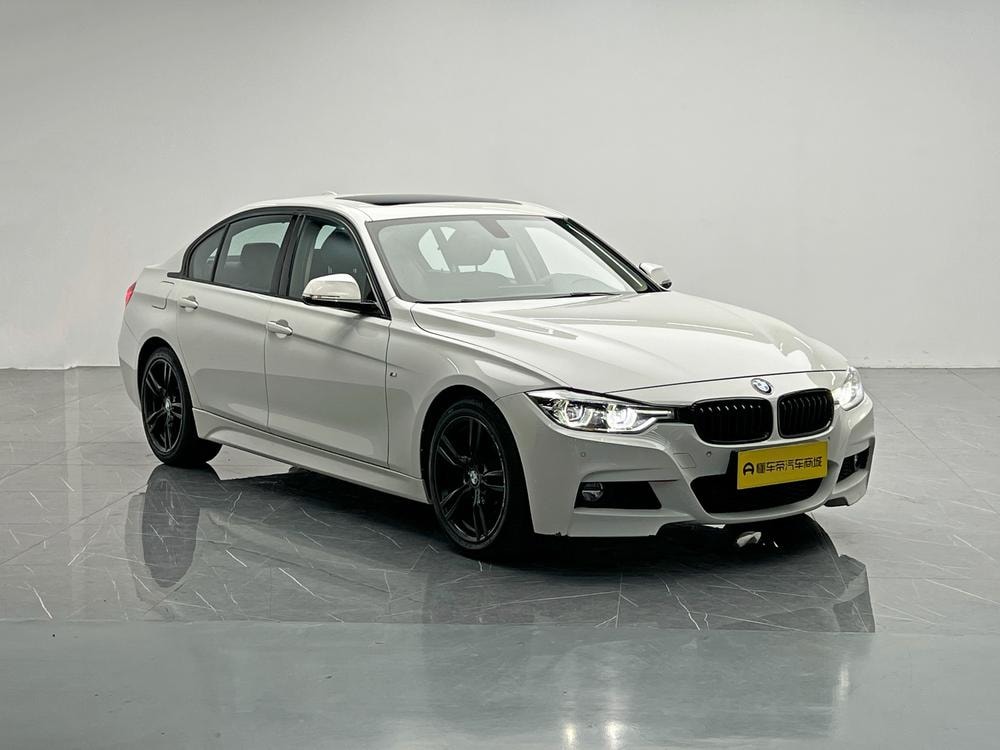 BMW 3-Series 2018 — фото автомобиля 1