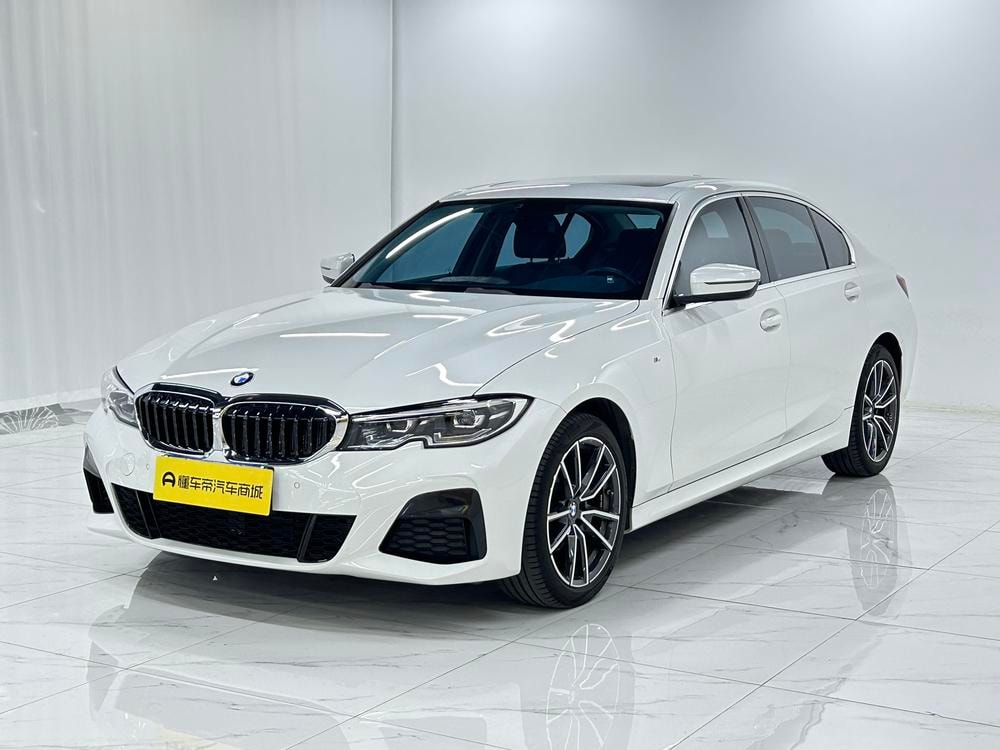 BMW 3-Series 2022 — фото автомобиля