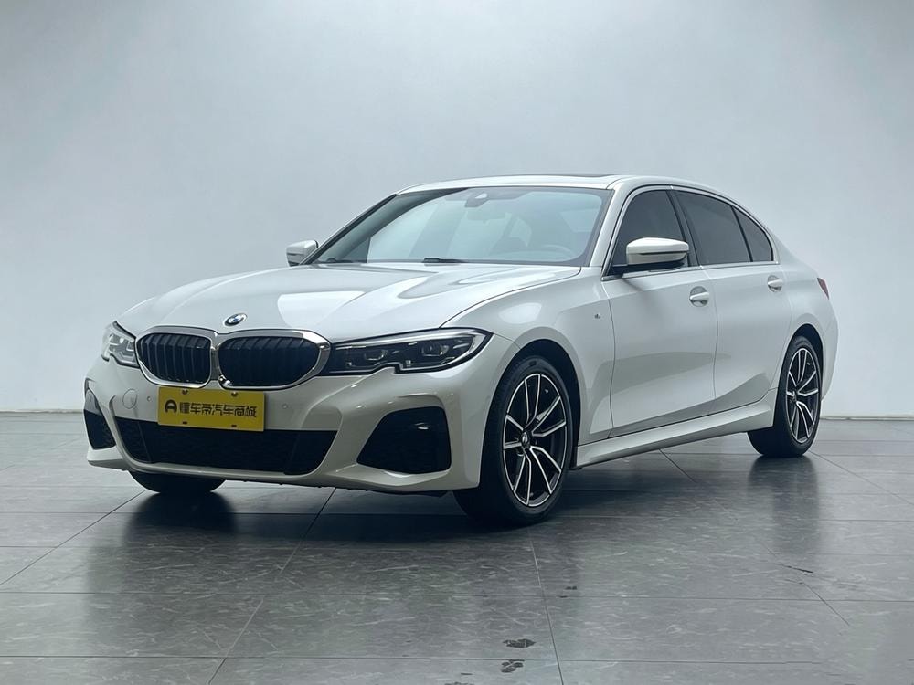 BMW 3-Series 2022 — фото автомобиля 1