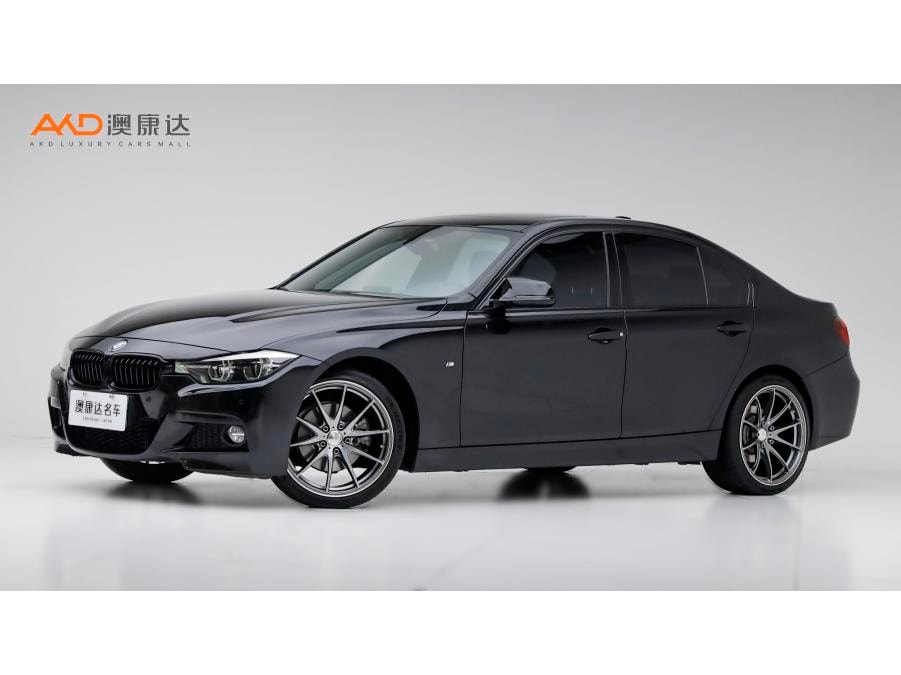 BMW 3-Series 2018 — фото автомобиля 1