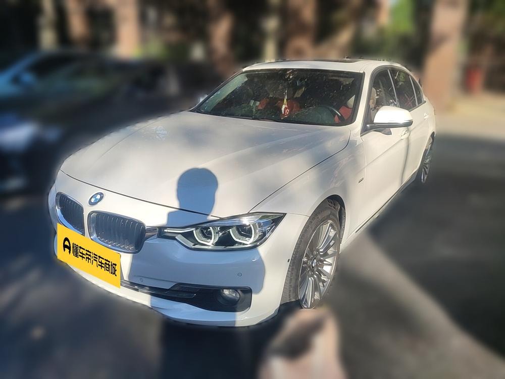 BMW 3-Series 2018 — фото автомобиля