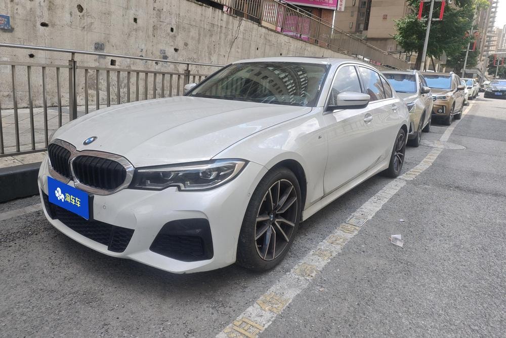 BMW 3-Series 2021 — фото автомобиля 1