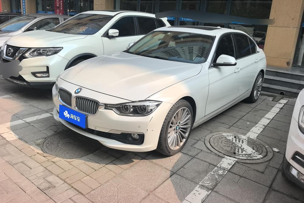 BMW 3-Series 2018 — фото автомобиля