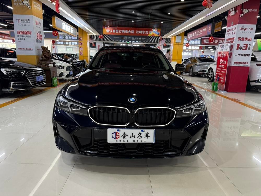 BMW 3-Series 2025 — фото автомобиля