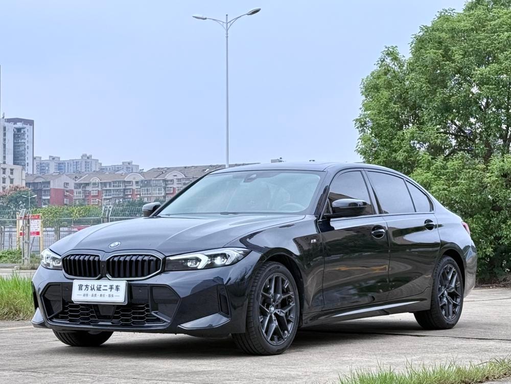 BMW 3-Series 2026 — фото автомобиля