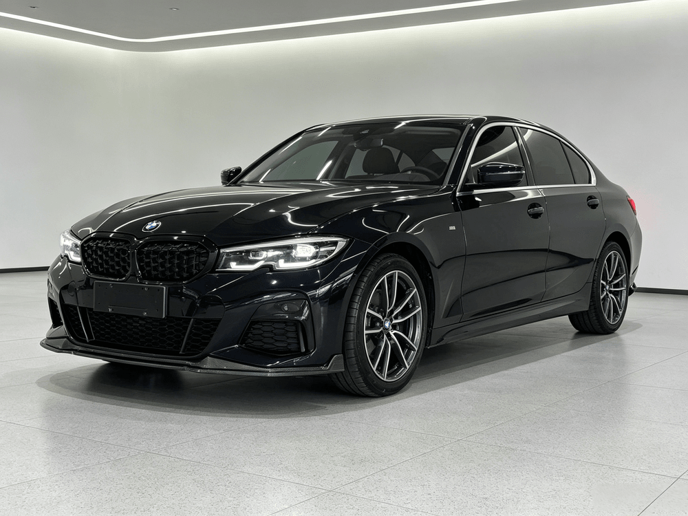 BMW 3-Series 2022 — фото автомобиля