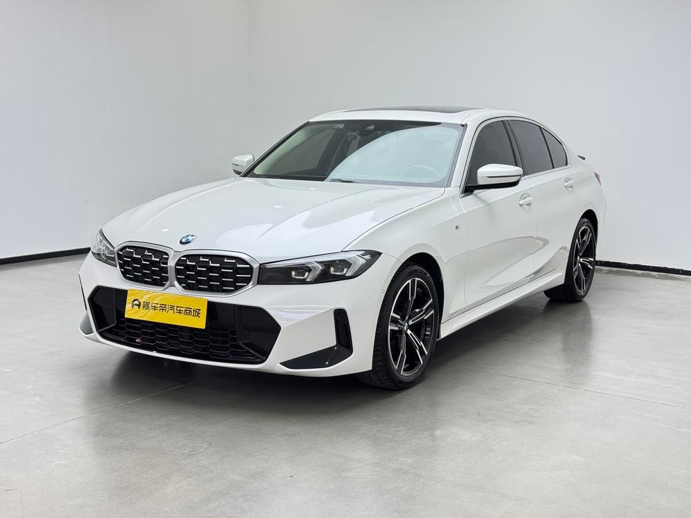 BMW 3-Series 2023 — фото автомобиля
