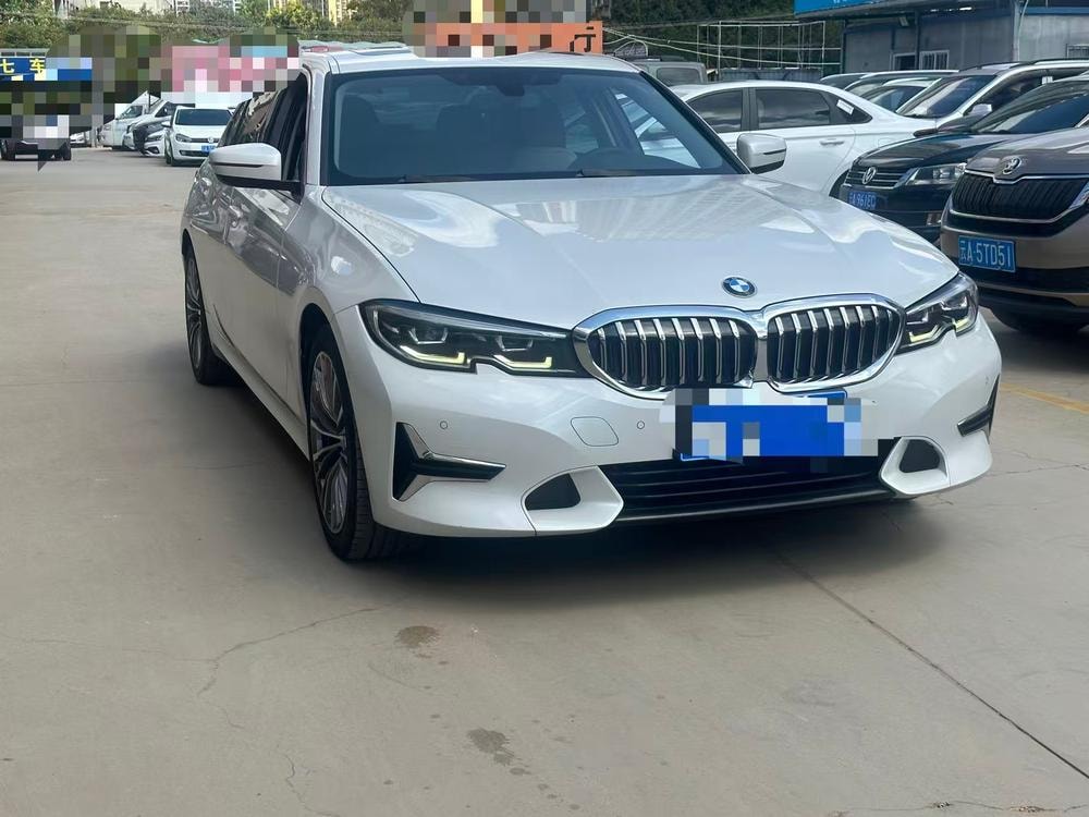 BMW 3-Series 2020 — фото автомобиля