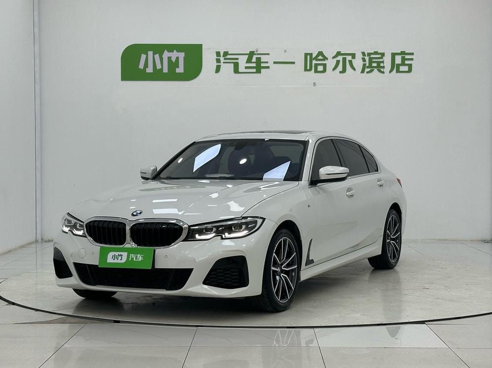 BMW 3-Series 2022 — фото автомобиля 1
