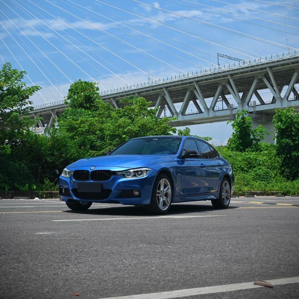 BMW 3-Series 2017 — фото автомобиля 1