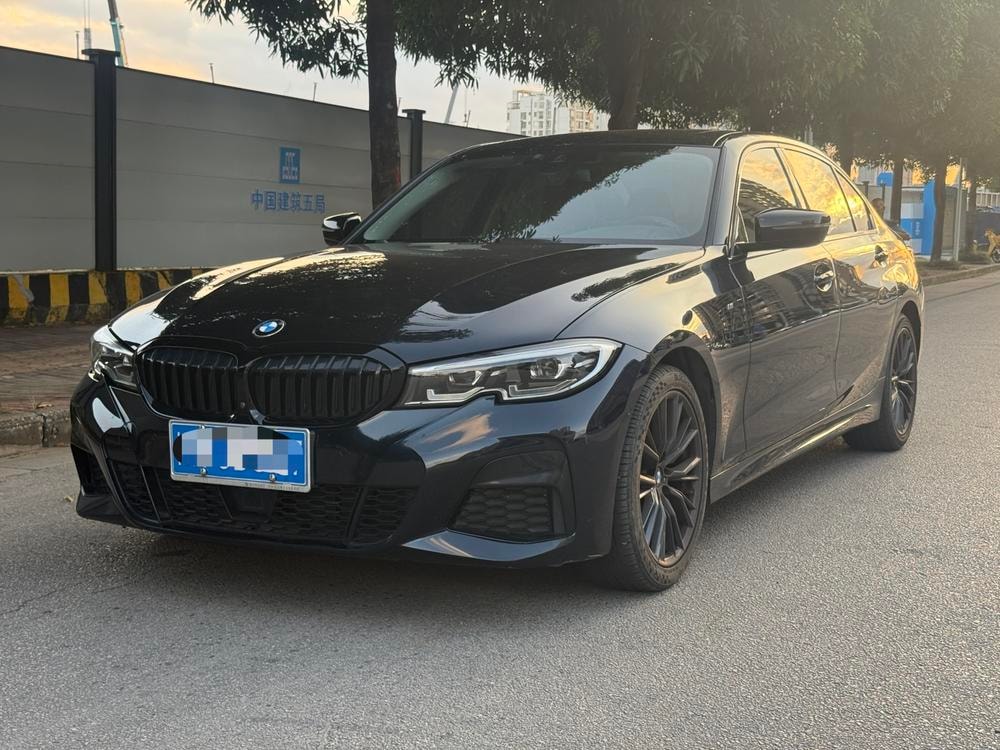 BMW 3-Series 2021 — фото автомобиля 1