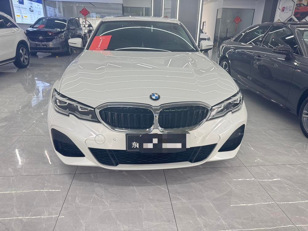 BMW 3-Series 2021 — фото автомобиля 1