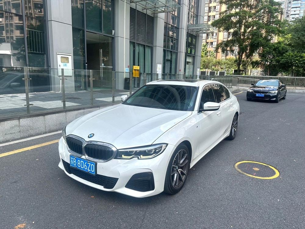 BMW 3-Series 2020 — фото автомобиля