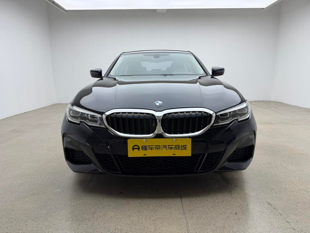 BMW 3-Series 2021 — фото автомобиля 1