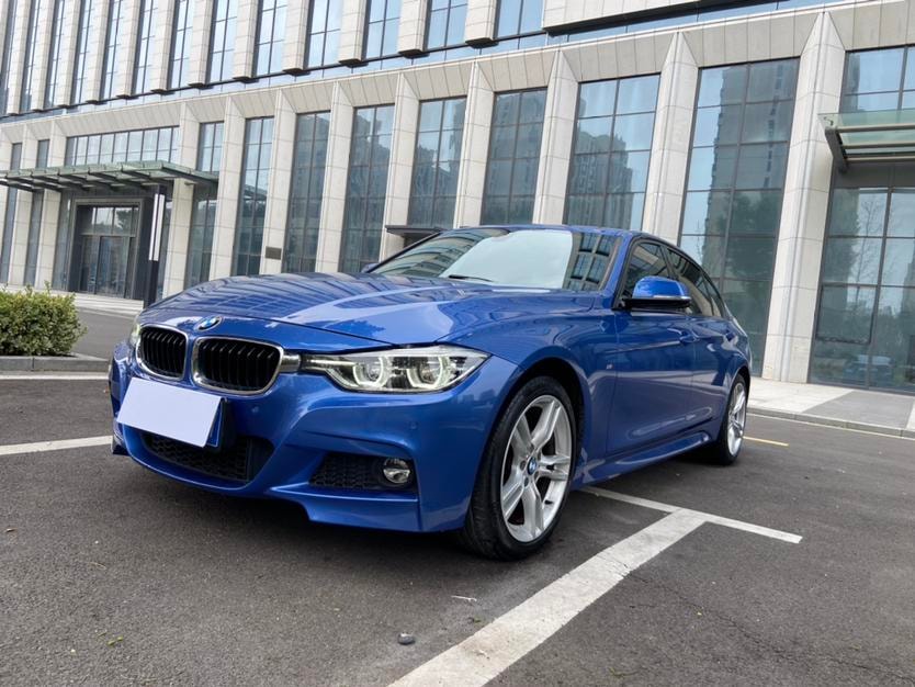 BMW 3-Series 2018 — фото автомобиля 1