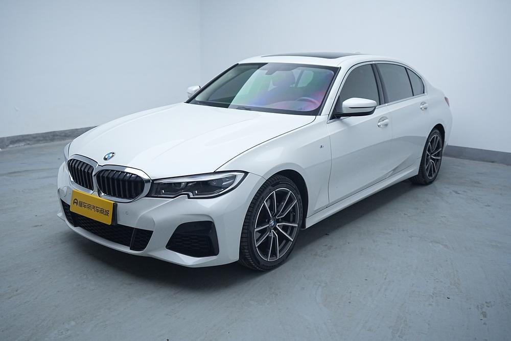 BMW 3-Series 2021 — фото автомобиля