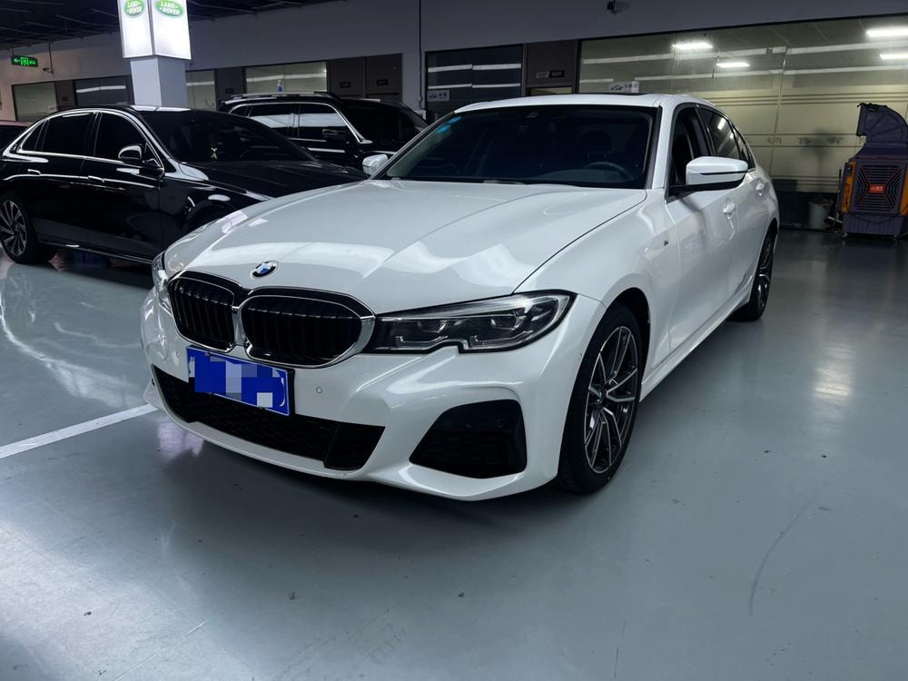 BMW 3-Series 2020 — фото автомобиля