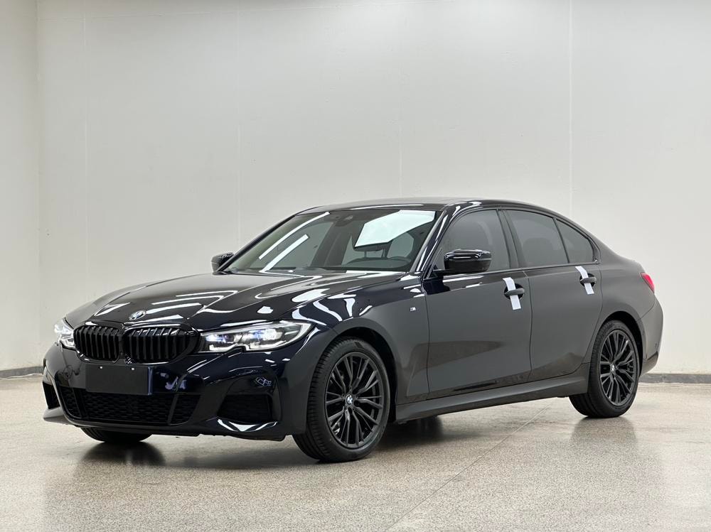 BMW 3-Series 2021 — фото автомобиля 1
