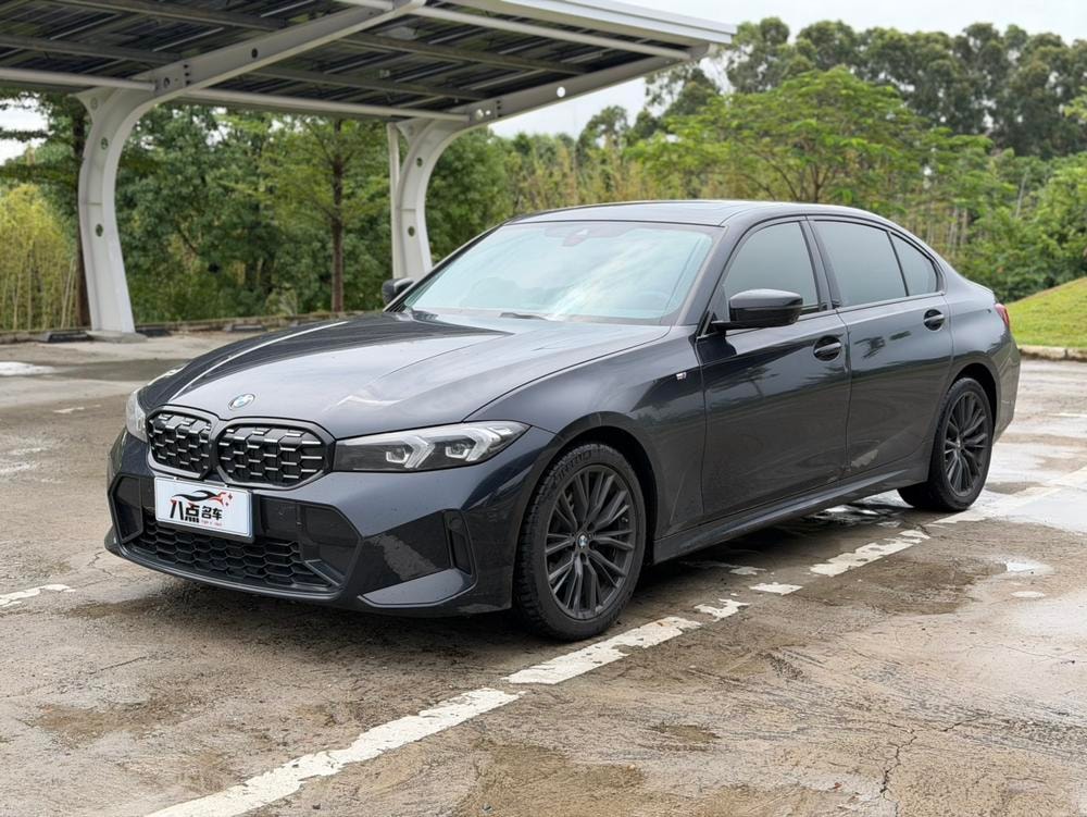 BMW 3-Series 2023 — фото автомобиля 1