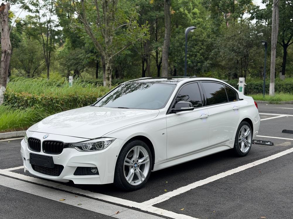 BMW 3-Series 2018 — фото автомобиля 1
