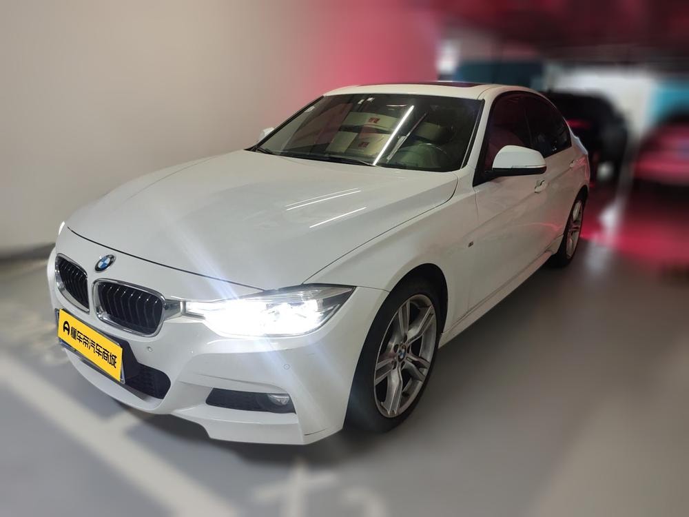 BMW 3-Series 2018 — фото автомобиля 1