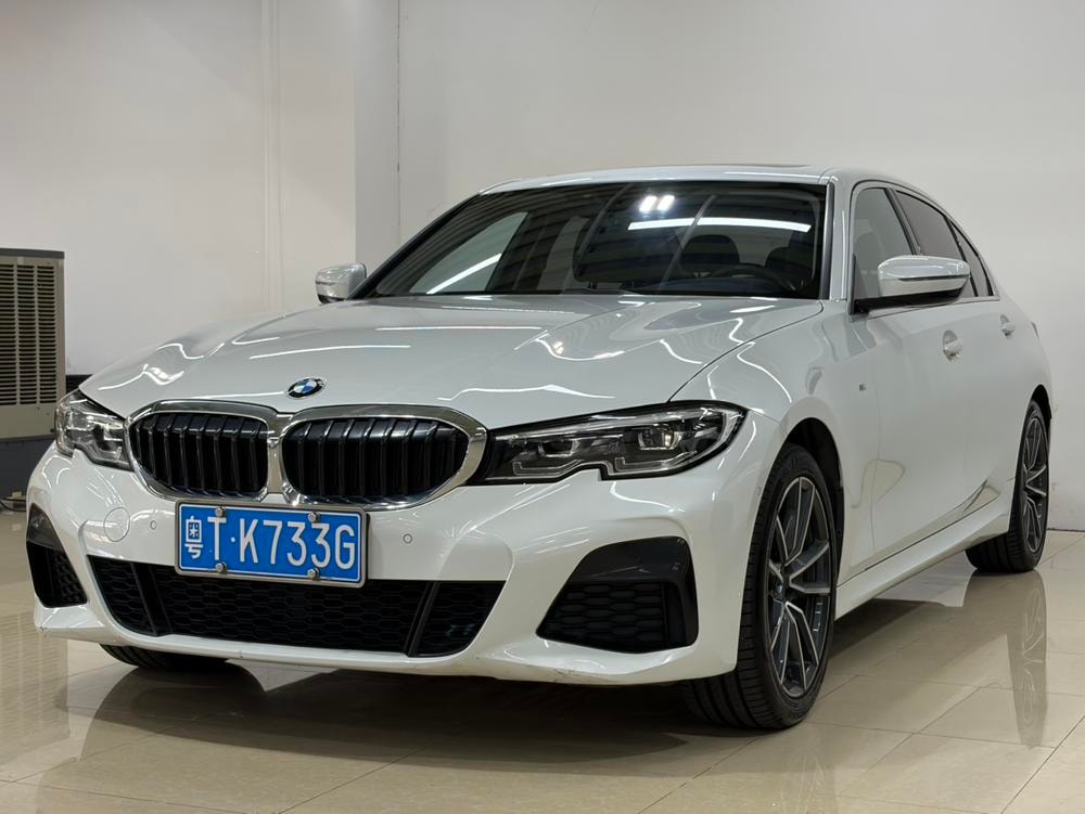 BMW 3-Series 2020 — фото автомобиля