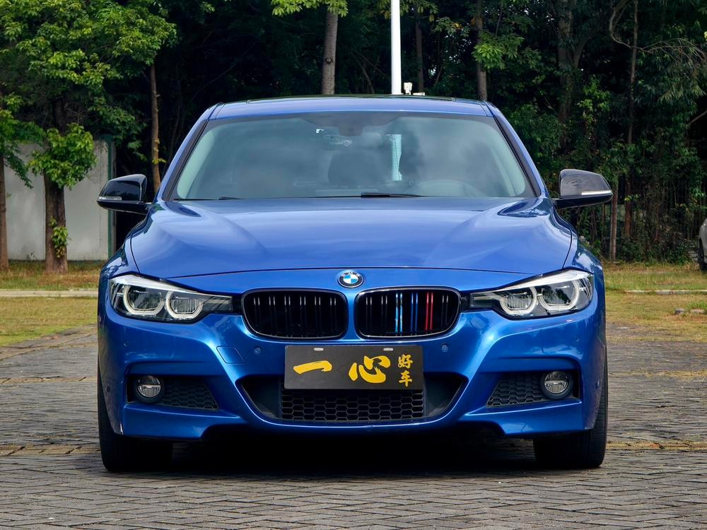BMW 3-Series 2018 — фото автомобиля 1